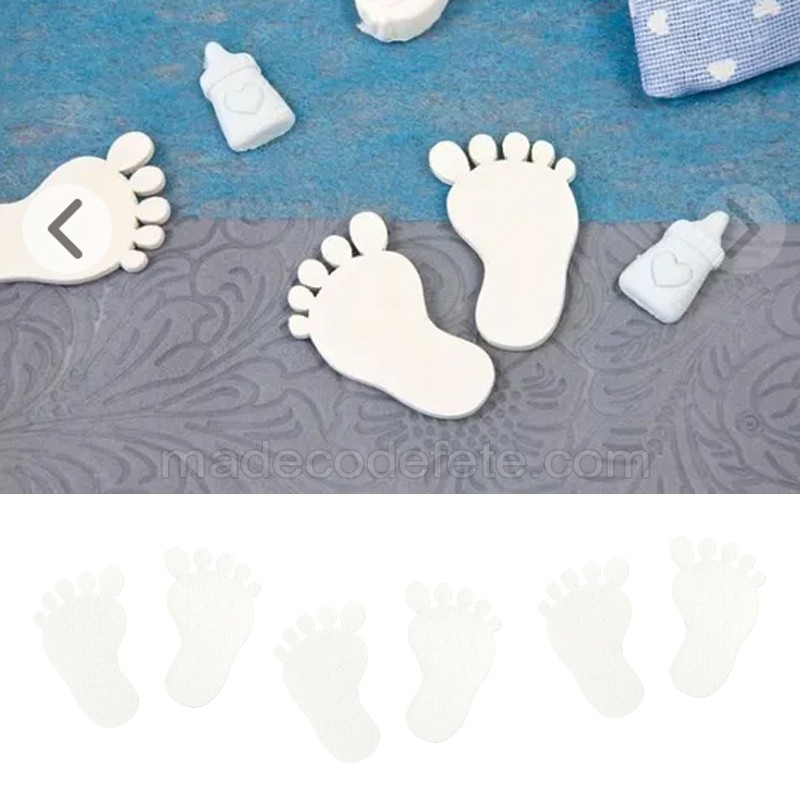 10 petits pieds bois blancs baby shower